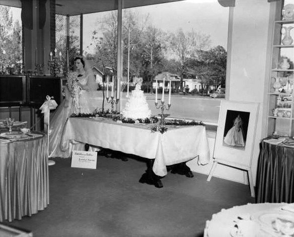 1952